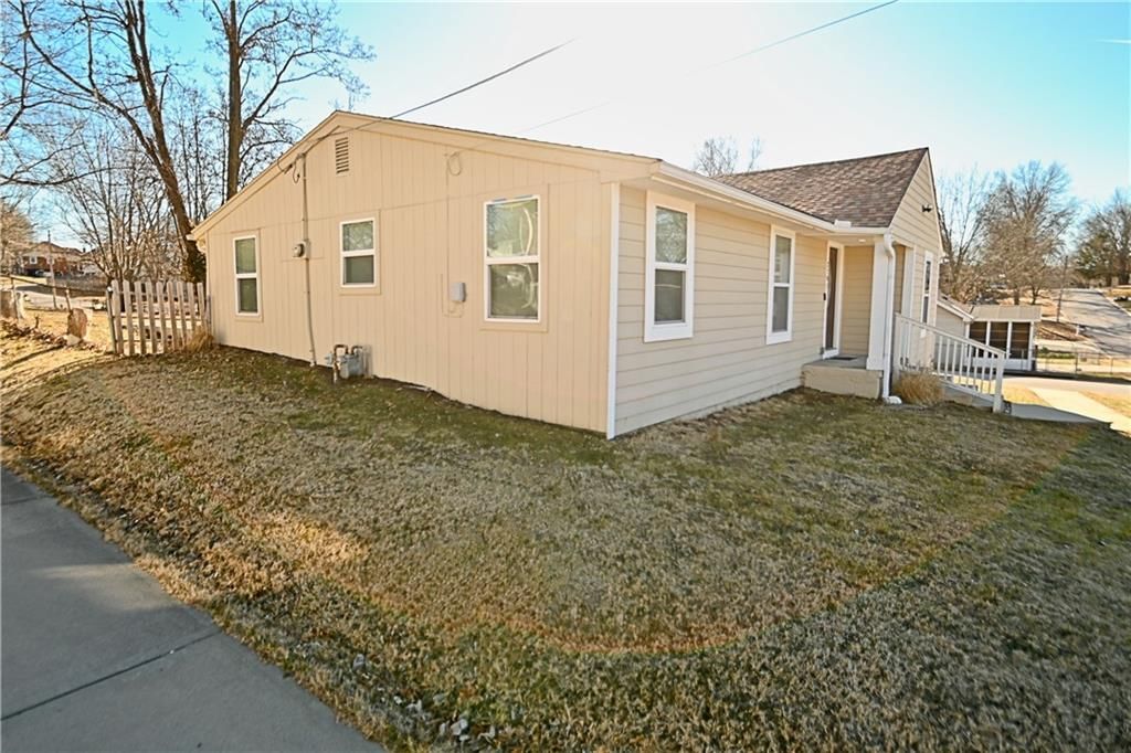 2701 N 74th Street — photo 3