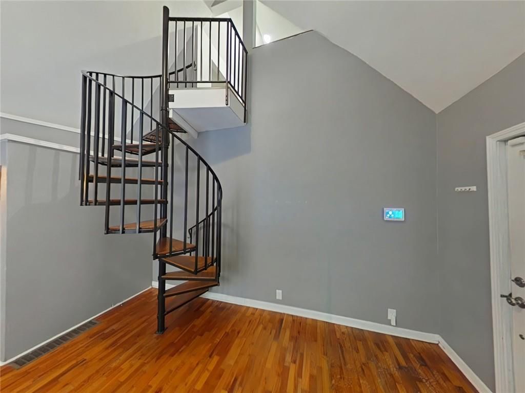 36 Logan Street — photo 20