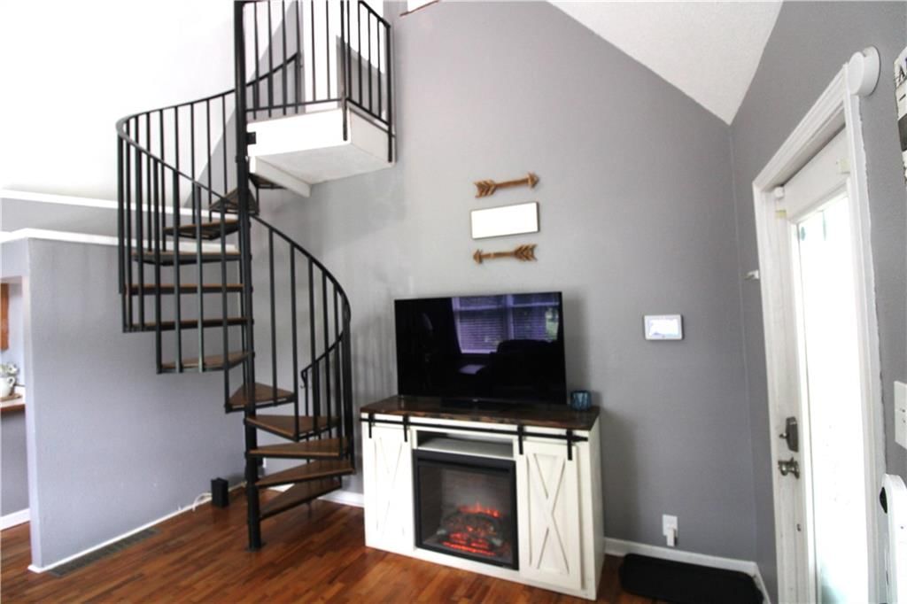 36 Logan Street — photo 38