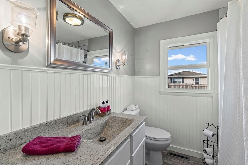 409 W Main Street — photo 19