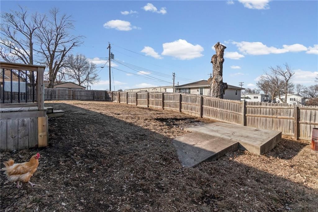 409 W Main Street — photo 23