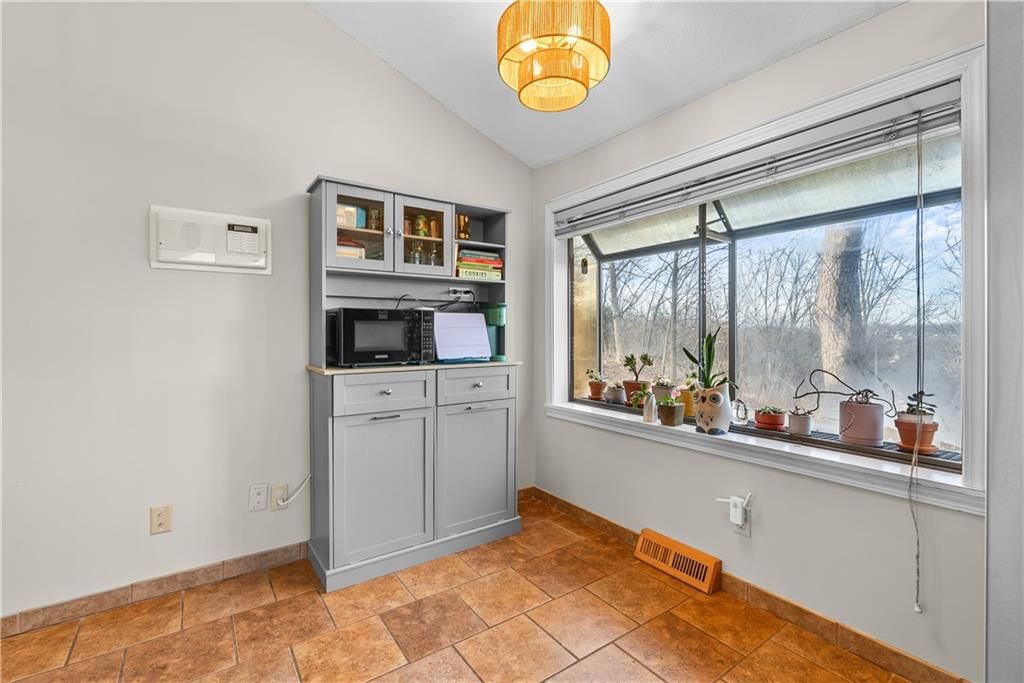 7112 N Belleview Avenue — photo 12
