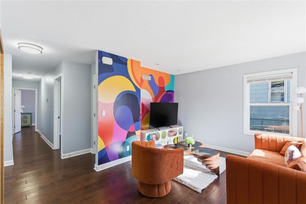618 W 85th Terrace — photo 3