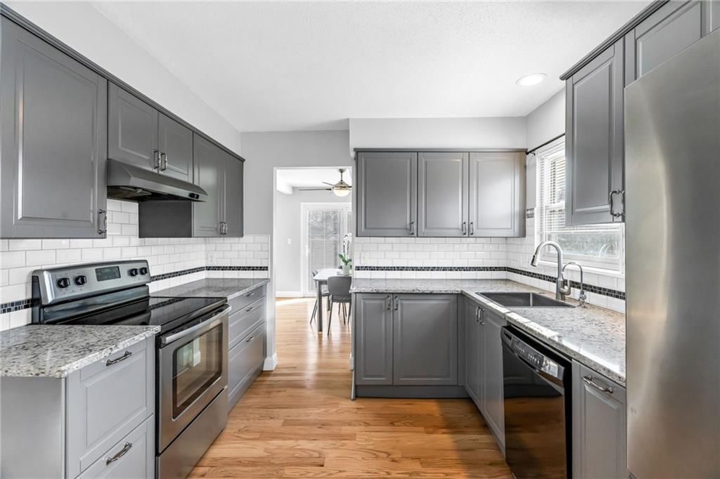 10239 Robinson Street — photo 4