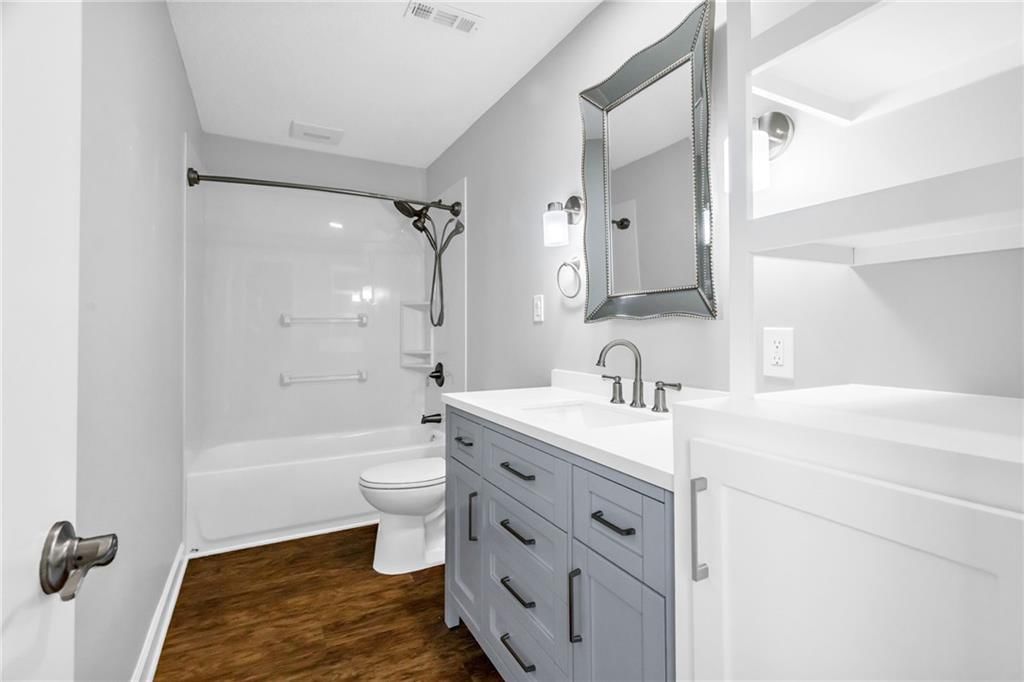 10239 Robinson Street — photo 15