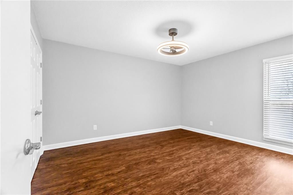 10239 Robinson Street — photo 16