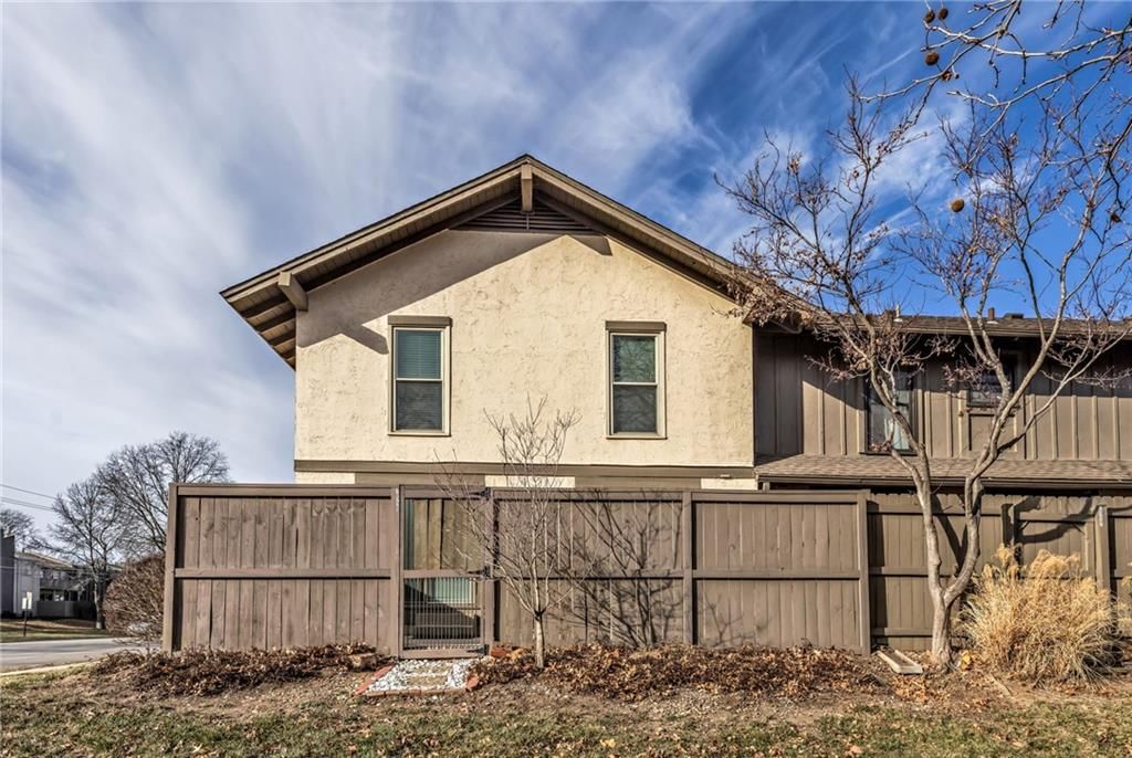 10239 Robinson Street — photo 26