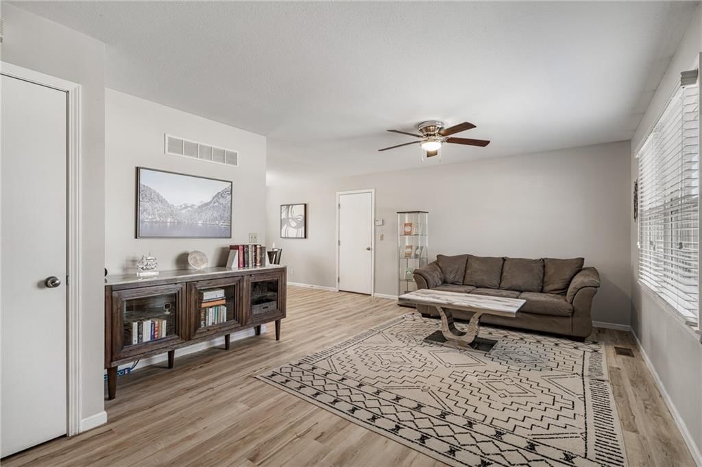 1417 Cedar Street — photo 3