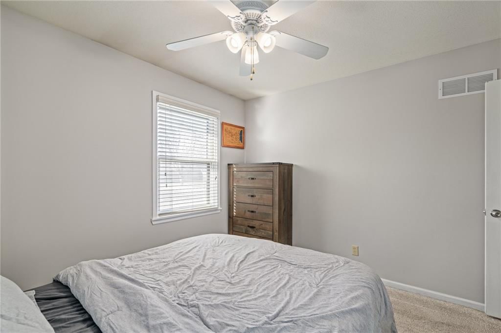 1417 Cedar Street — photo 22