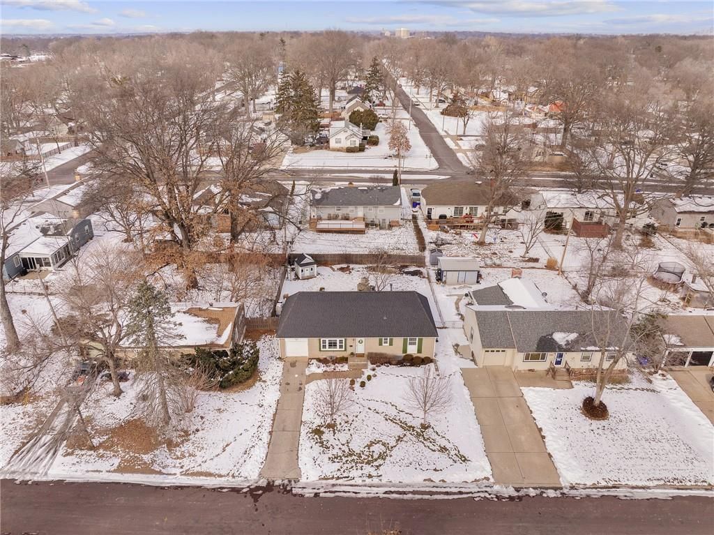 7206 W 71st Terrace — photo 5