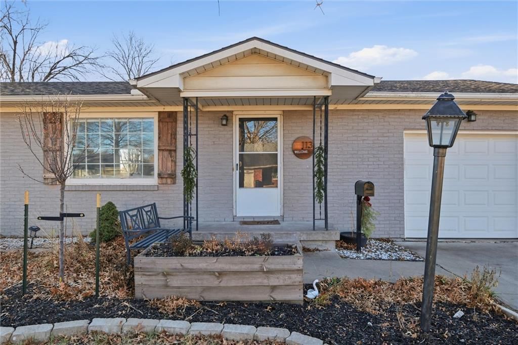 113 W Apache Lane — photo 4