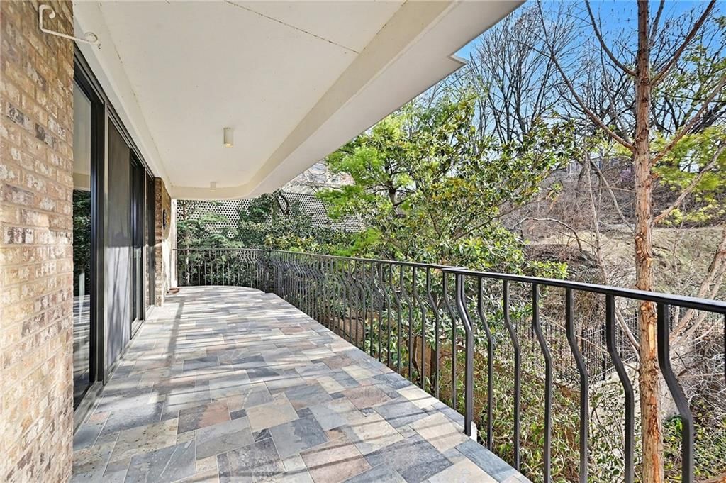 433 Ward Parkway — photo 11