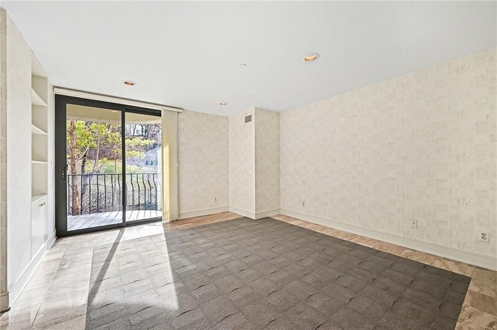 433 Ward Parkway — photo 26