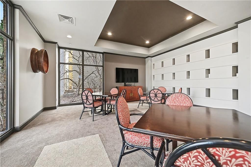 433 Ward Parkway — photo 31