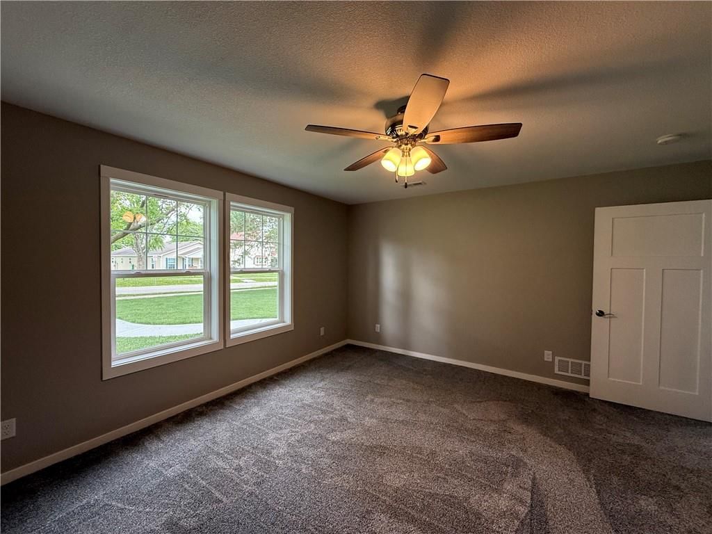 315 W Cornhill Street — photo 10