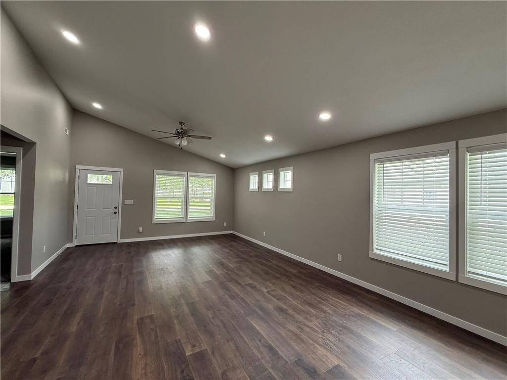 315 W Cornhill Street — photo 14