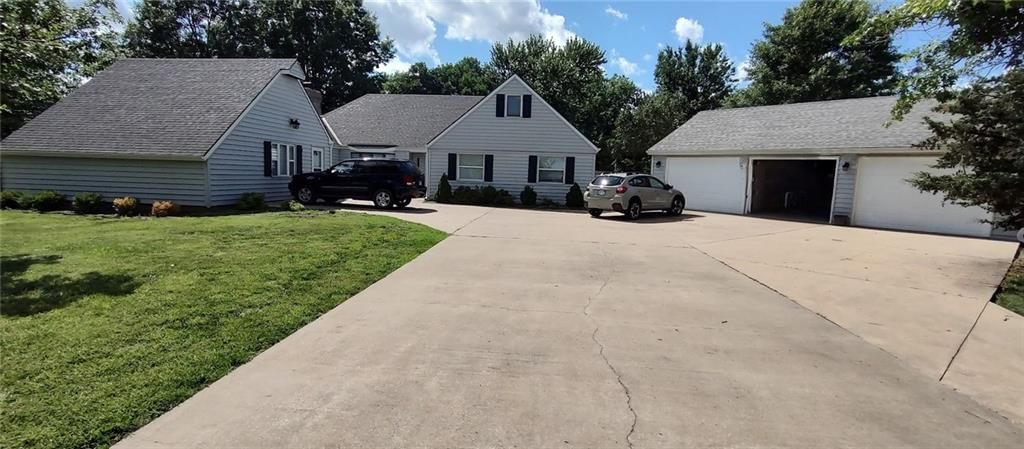 5 Canary Circle — photo 1