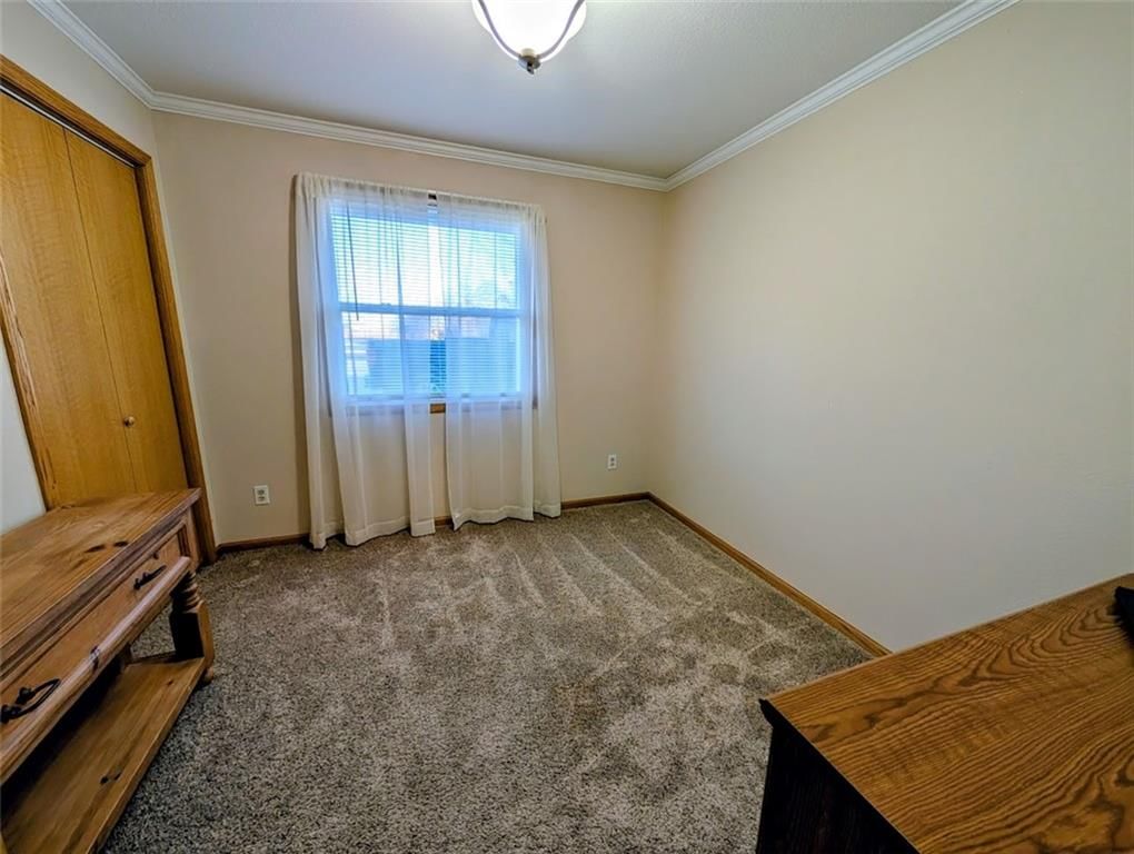 5 Canary Circle — photo 5