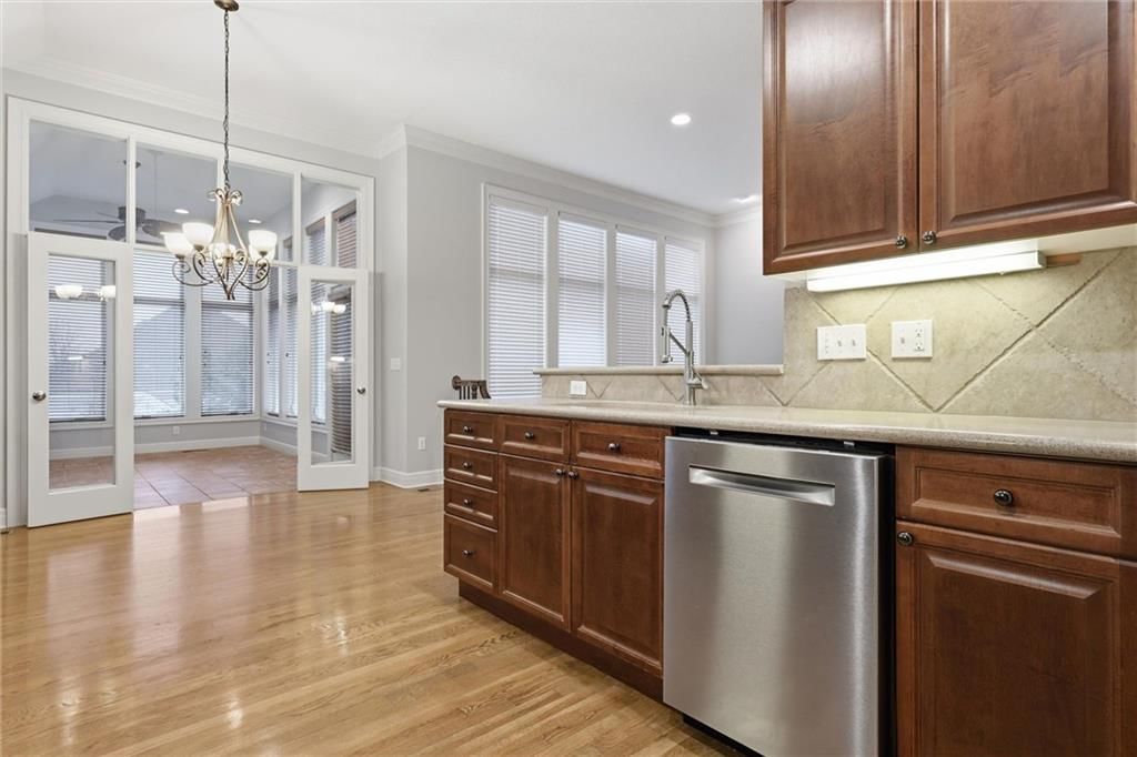 11813 S Hallet Street — photo 14