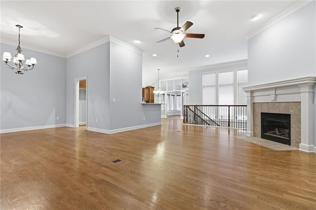 11813 S Hallet Street — photo 27