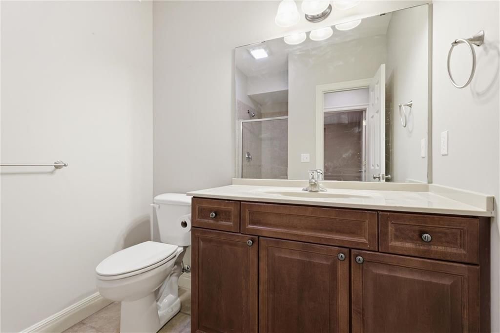 11813 S Hallet Street — photo 34
