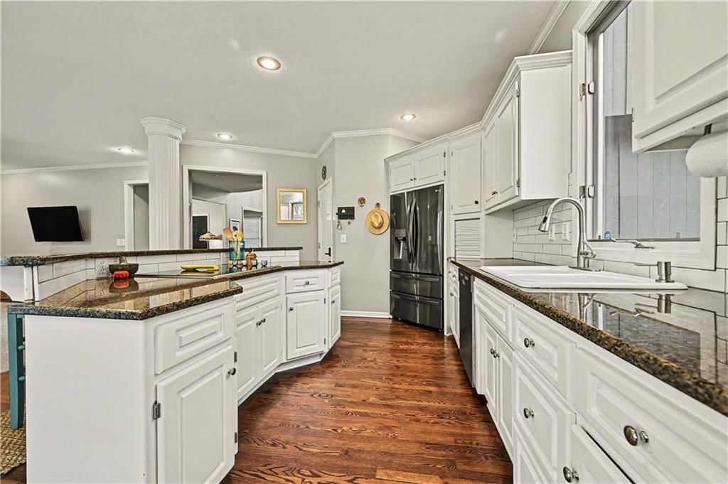 13015 MACKEY Street — photo 11