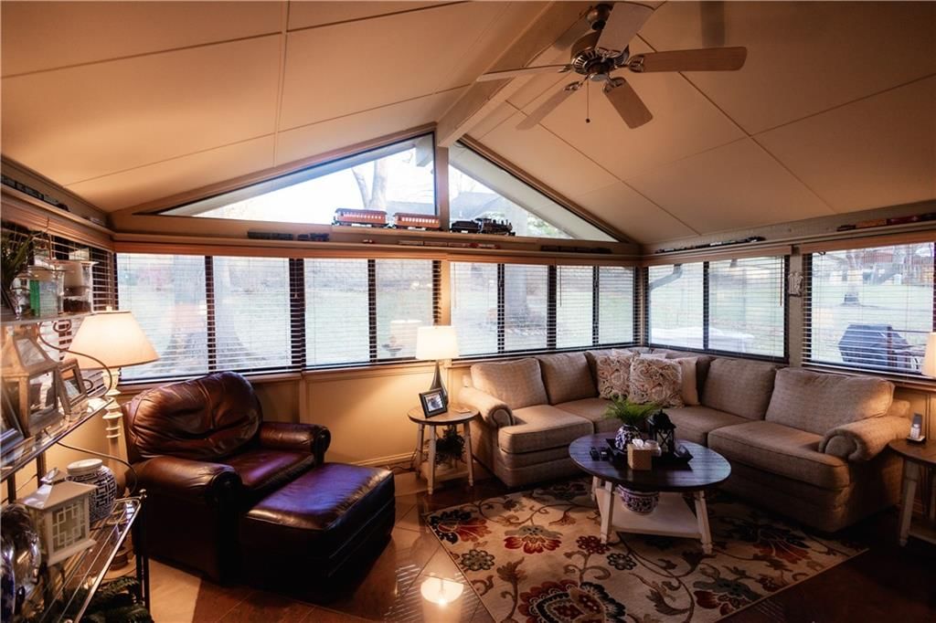 3413 W Colony Square — photo 37