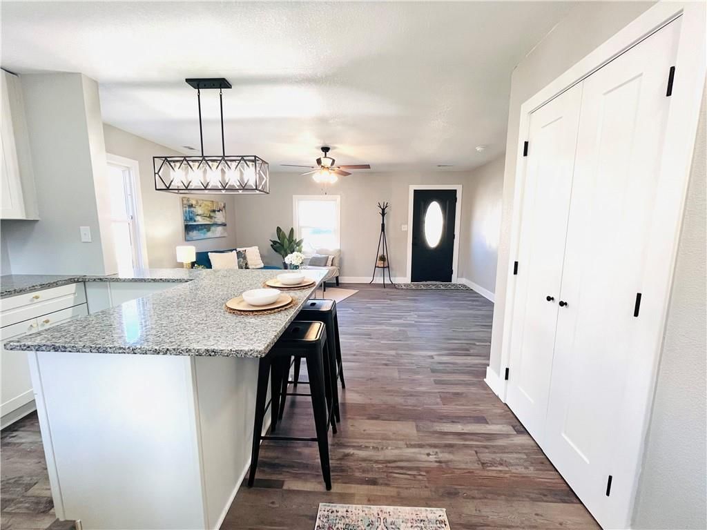 1506 N 61st Terrace — photo 9