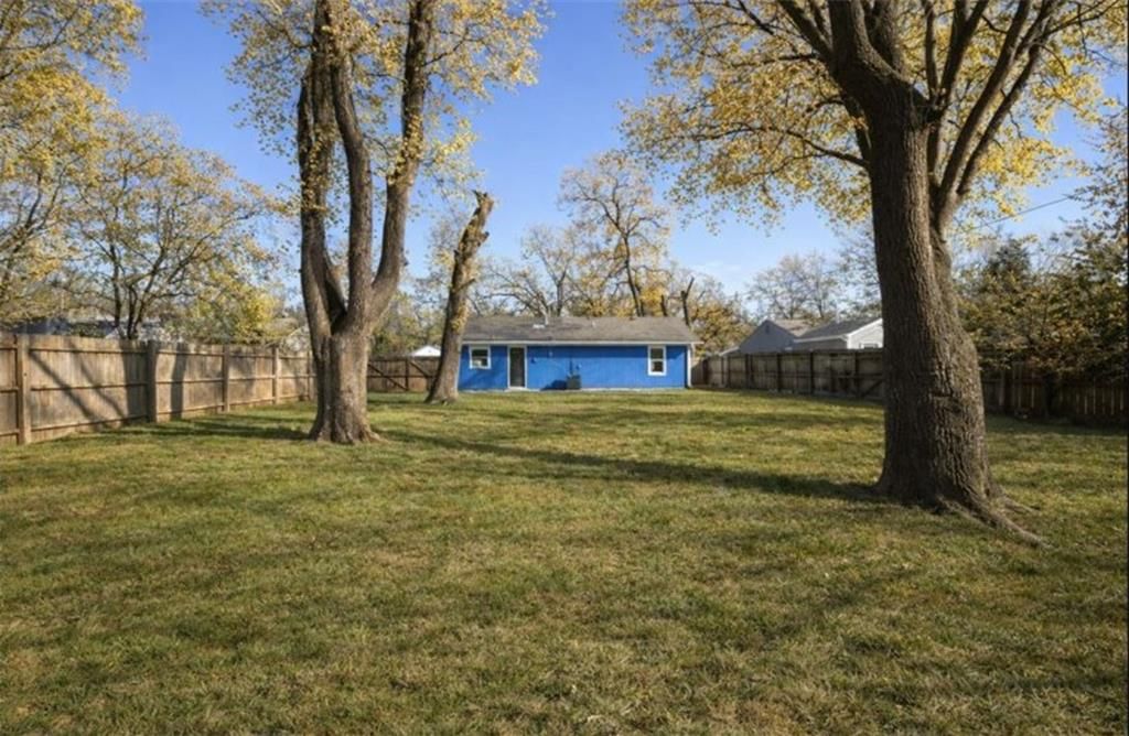 1506 N 61st Terrace — photo 37