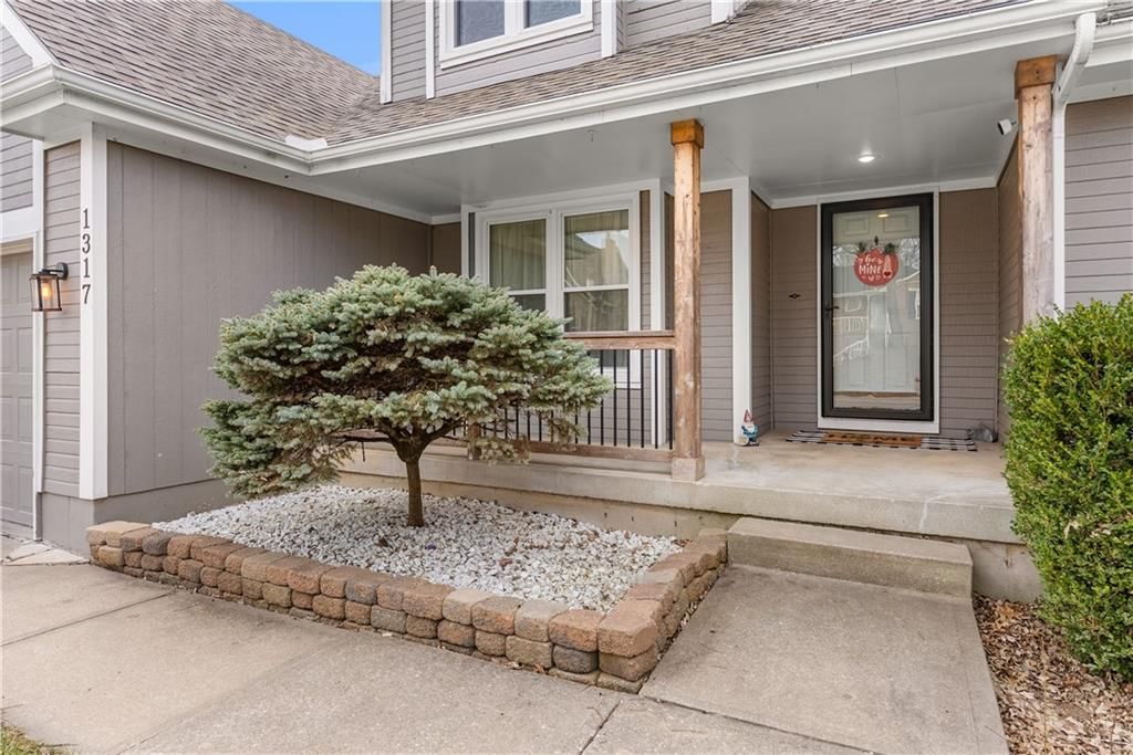 1317 NE Quail Walk Drive — photo 5