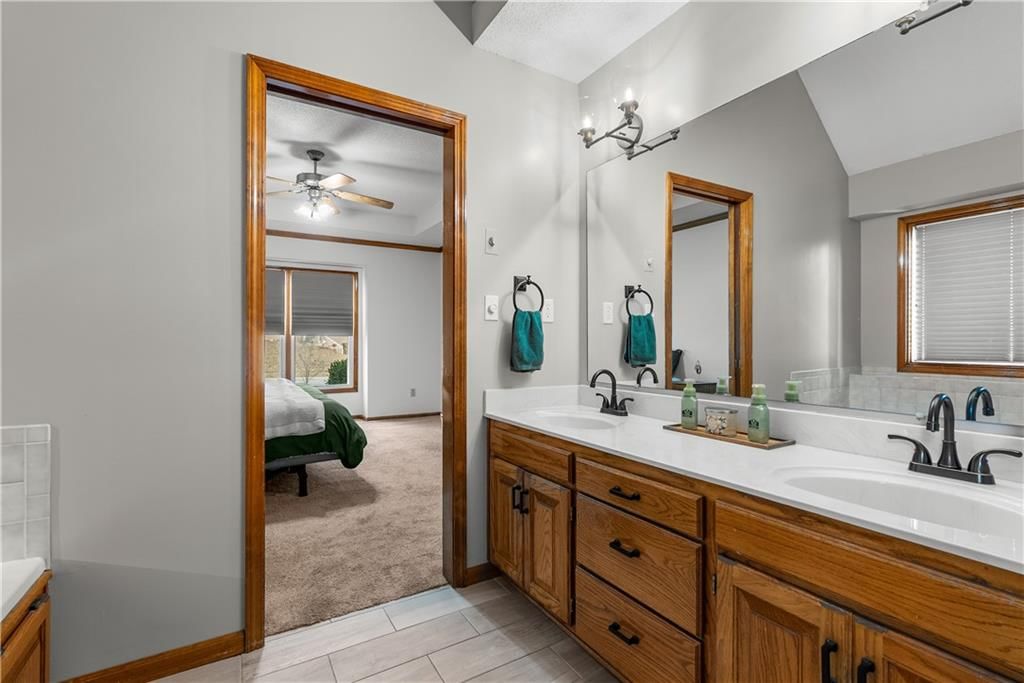 1317 NE Quail Walk Drive — photo 22