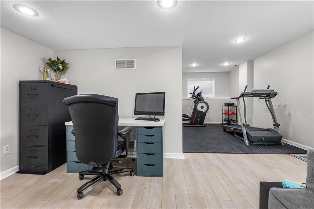 1317 NE Quail Walk Drive — photo 32