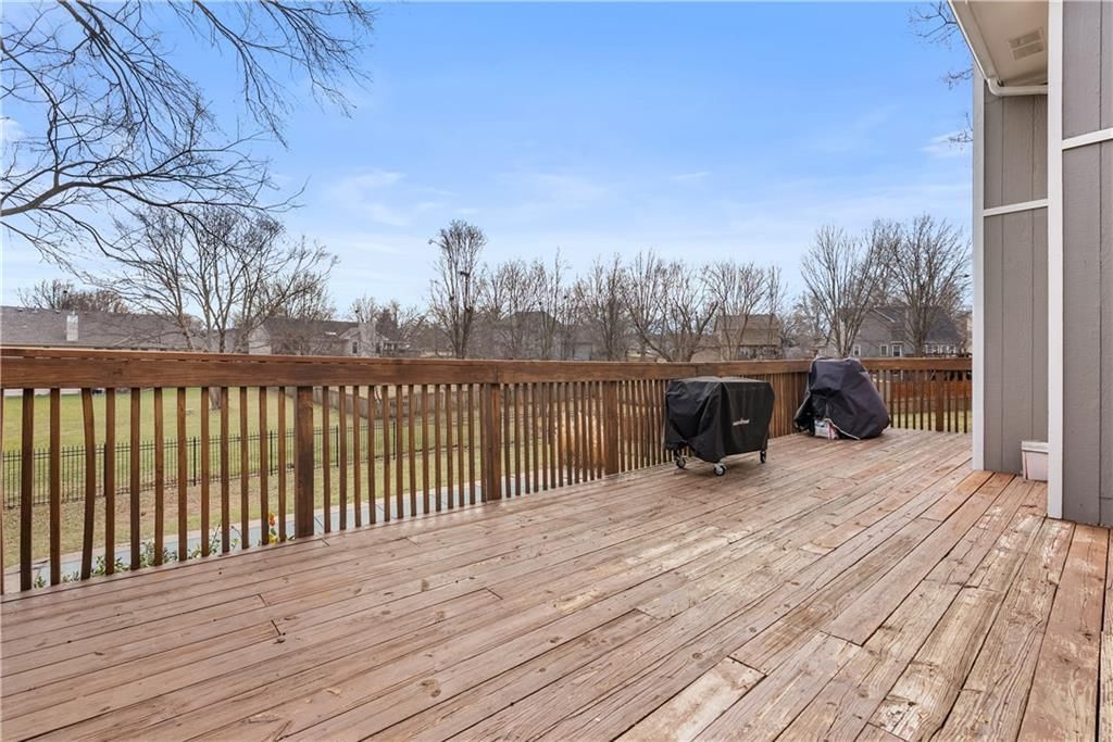1317 NE Quail Walk Drive — photo 39