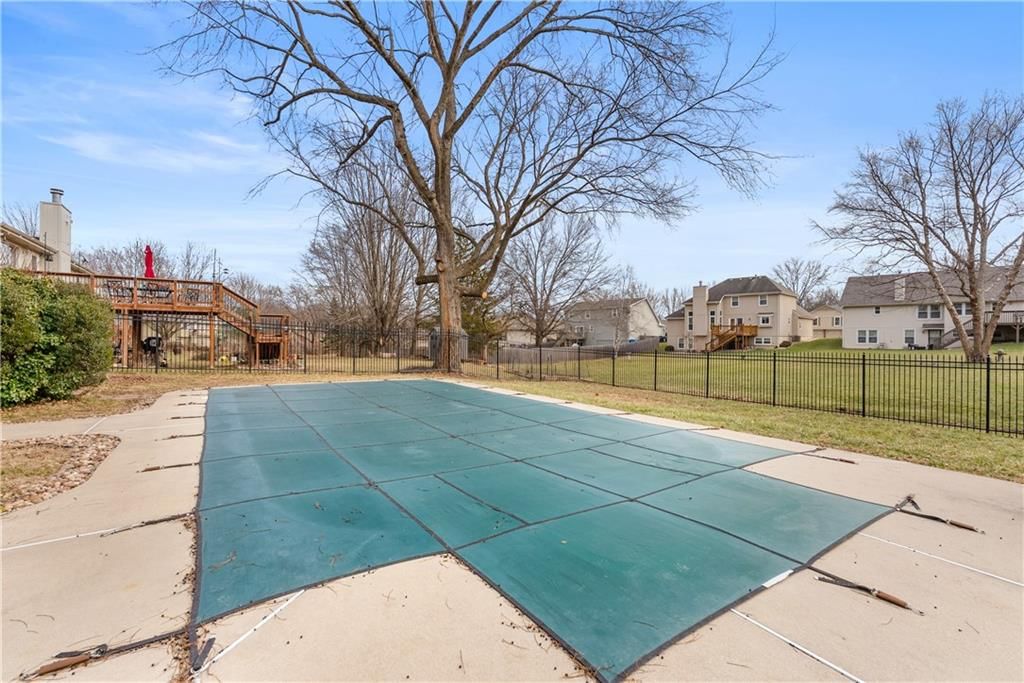 1317 NE Quail Walk Drive — photo 41