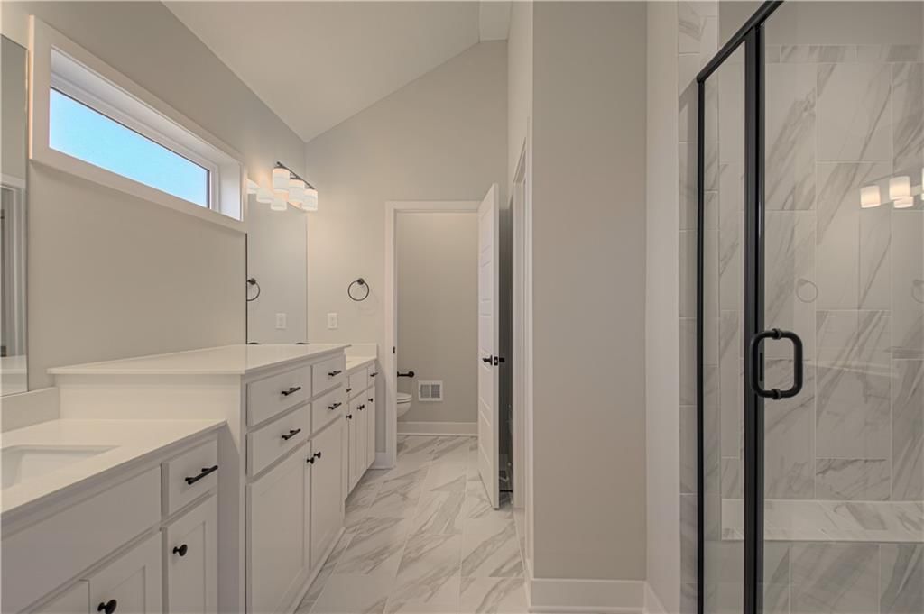 9439 N Belton Avenue — photo 12