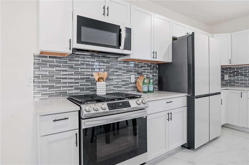 216 Main Street — photo 16