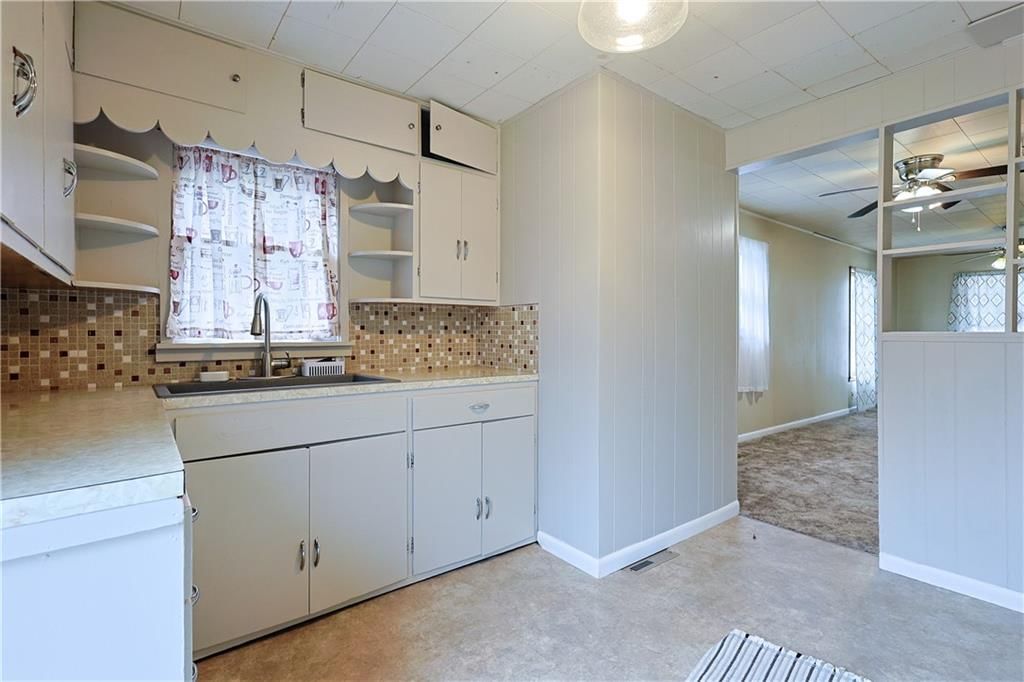 3133 Saint Joseph Avenue — photo 17