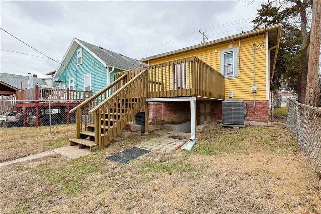 3133 Saint Joseph Avenue — photo 23