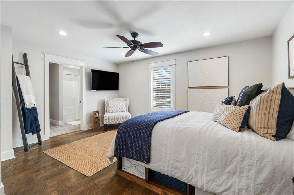 560 Lake Viking Terrace — photo 43