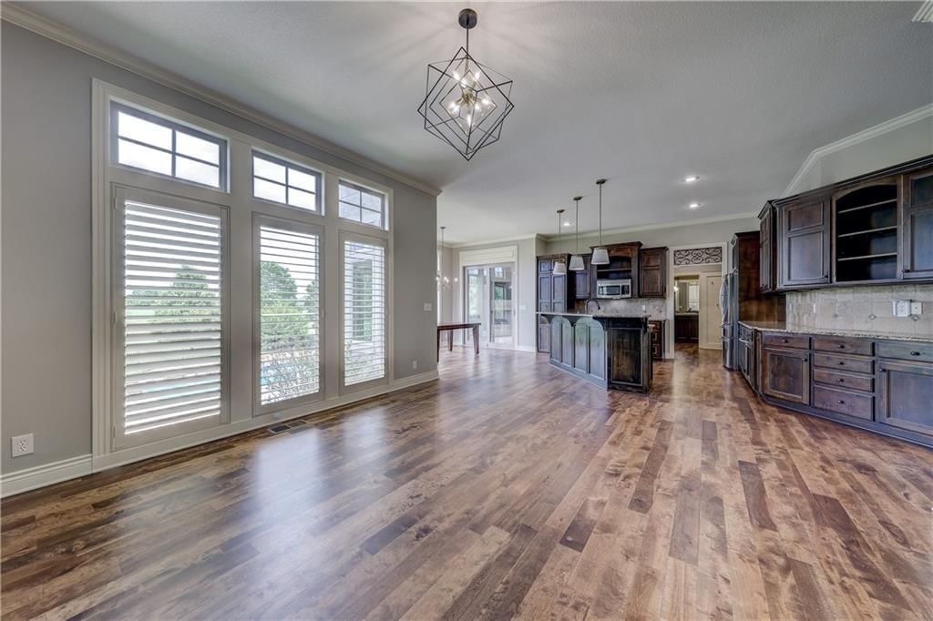 16412 Barton Street — photo 8