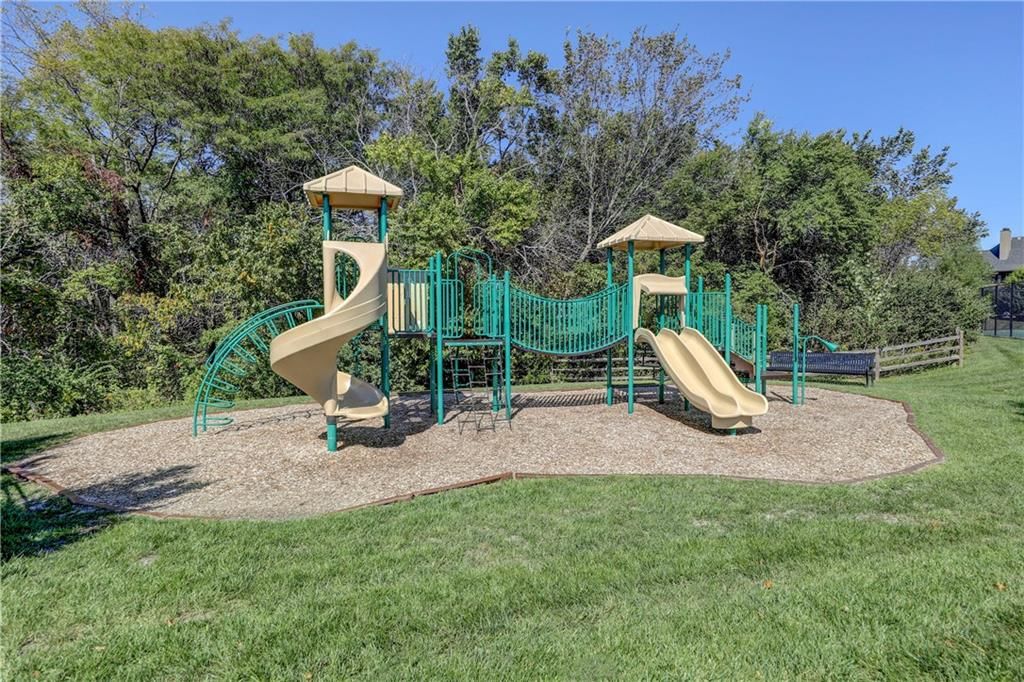 16412 Barton Street — photo 34