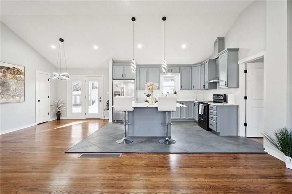 7007 Rowland Avenue — photo 4