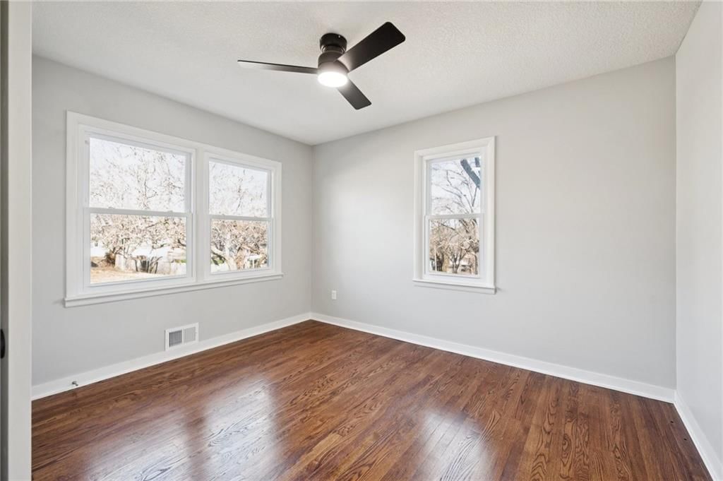 7007 Rowland Avenue — photo 11