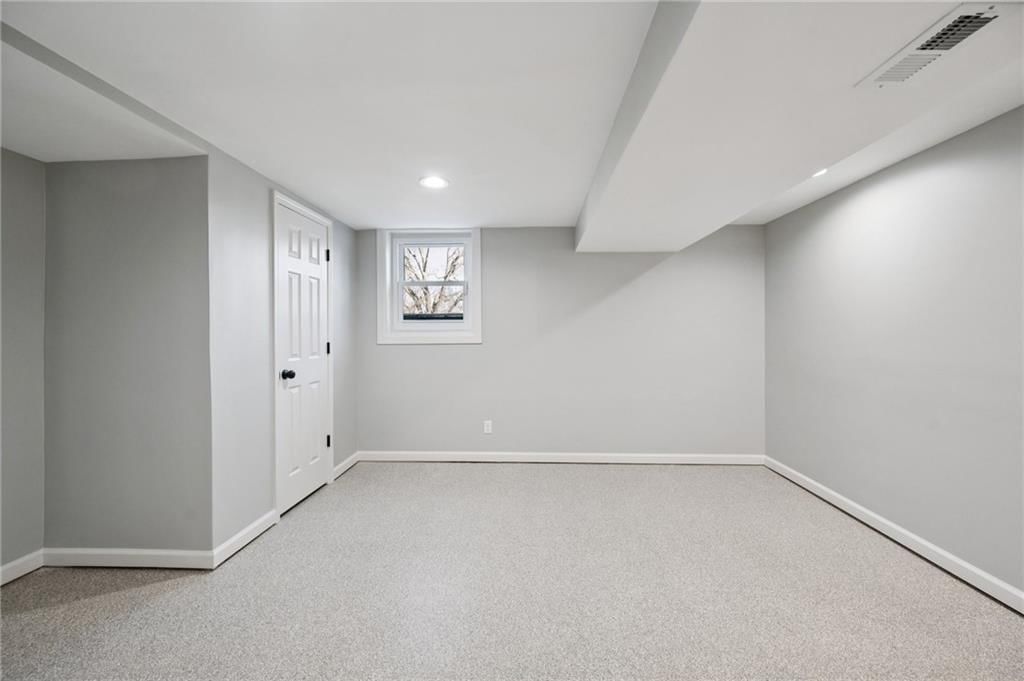 7007 Rowland Avenue — photo 21