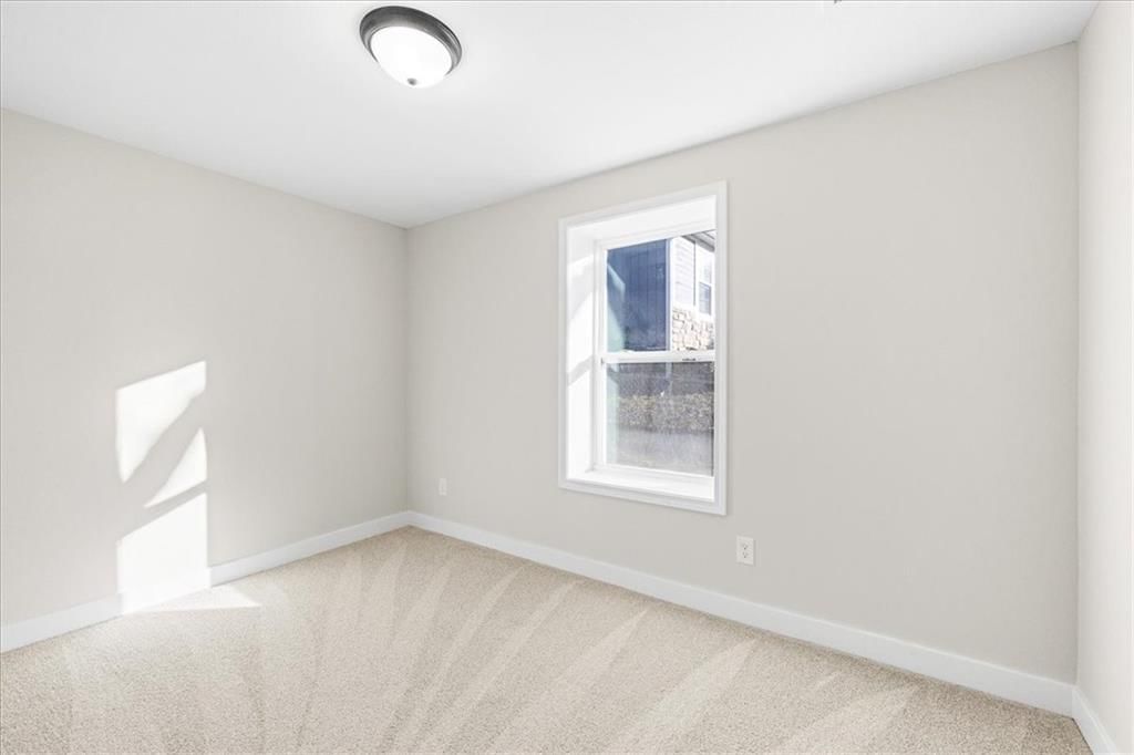 231 Coronado Road — photo 26