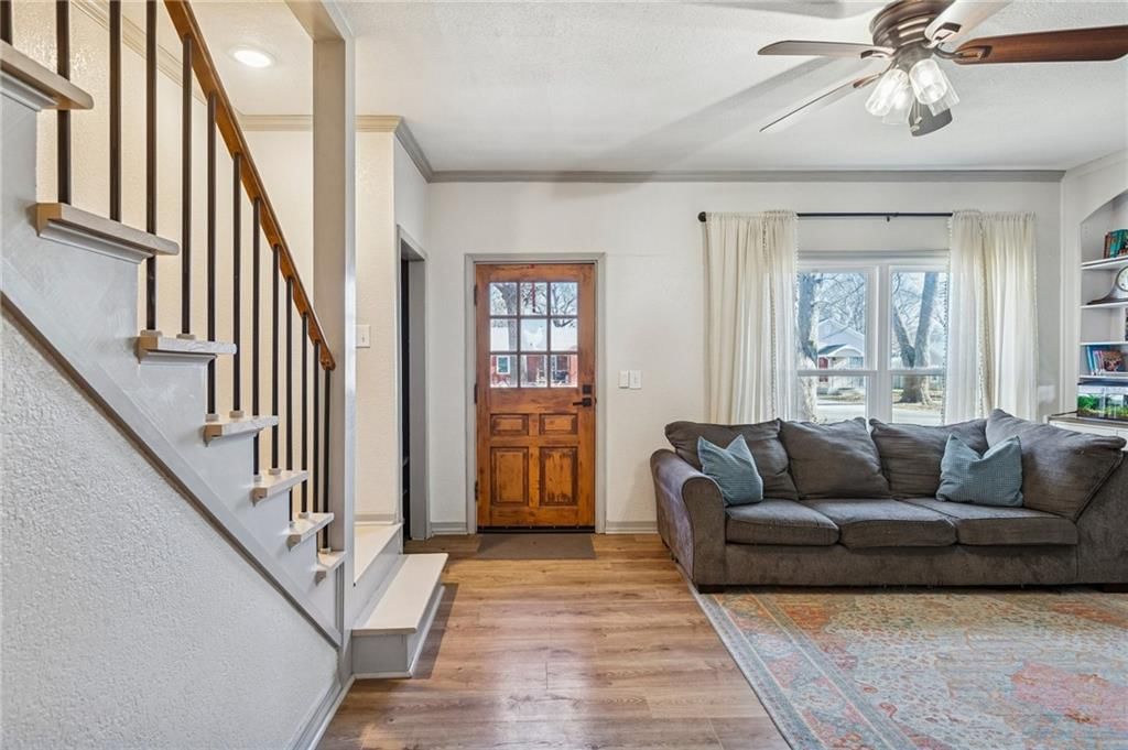 622 Oak Street — photo 3