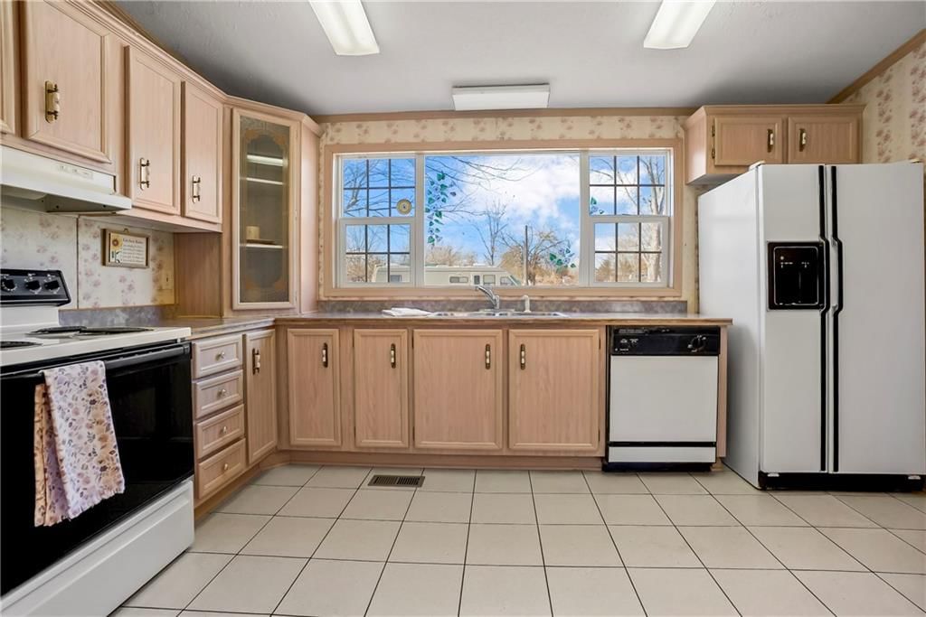 1 Deepwoods Court — photo 15