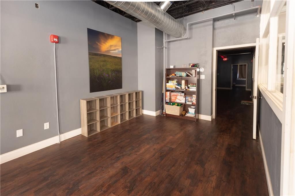 1103 Illinois Street — photo 39