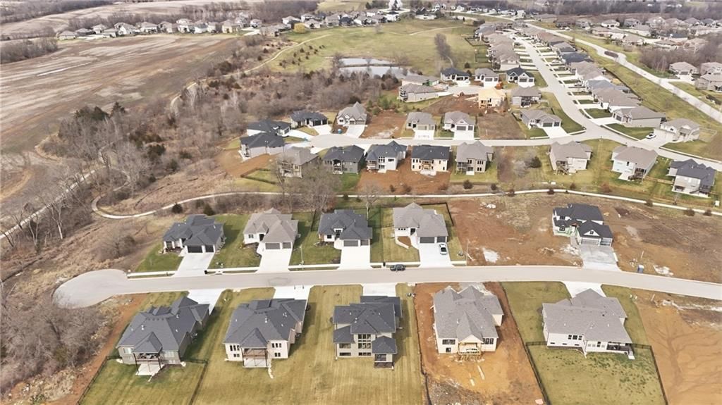 1009 Wilds Parkway — photo 45