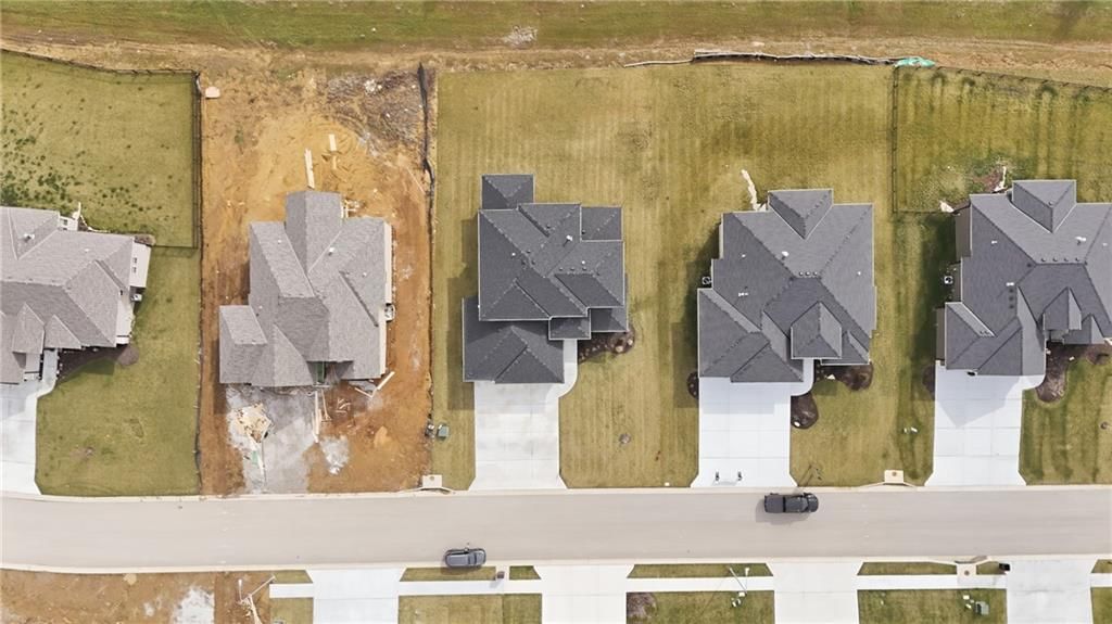 1009 Wilds Parkway — photo 46